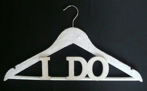 i-do--hanger-